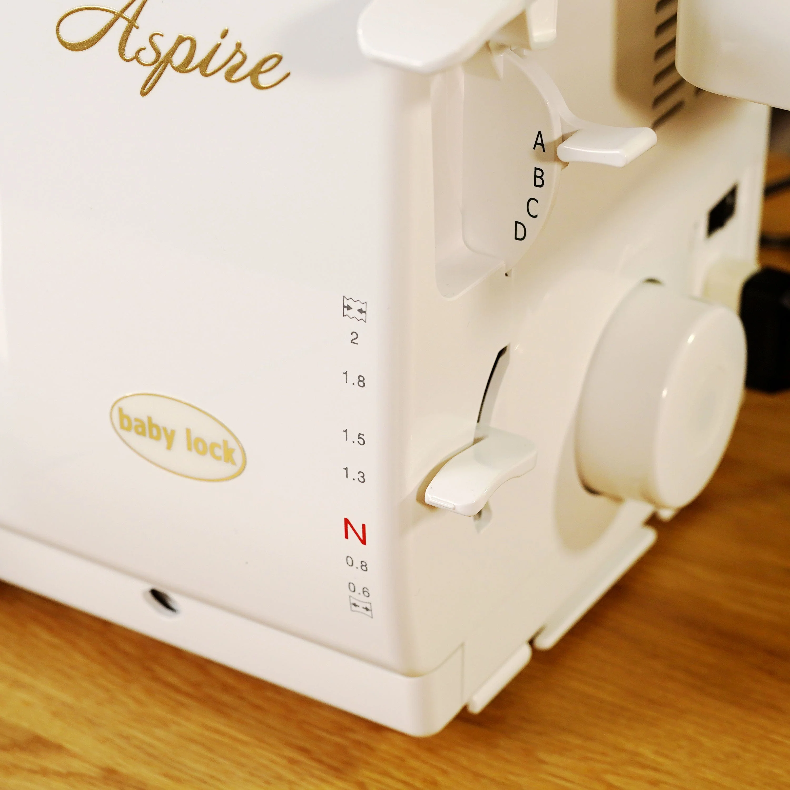 baby lock Aspire Coverlock Machine - Image 26