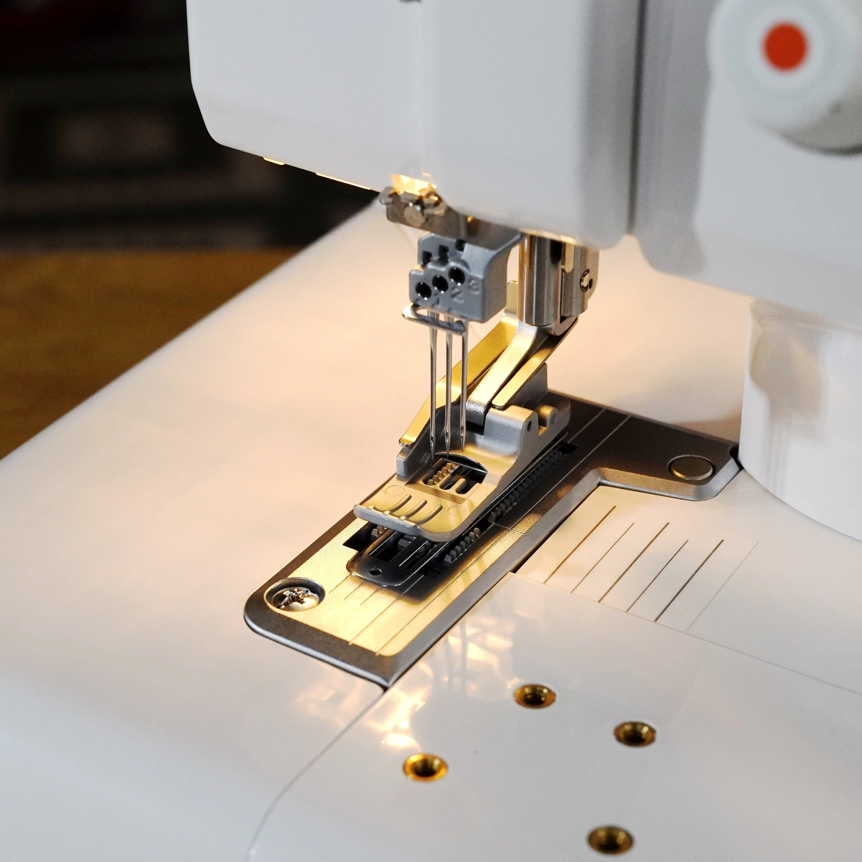 baby lock Cover Stitch Machine - Image 16