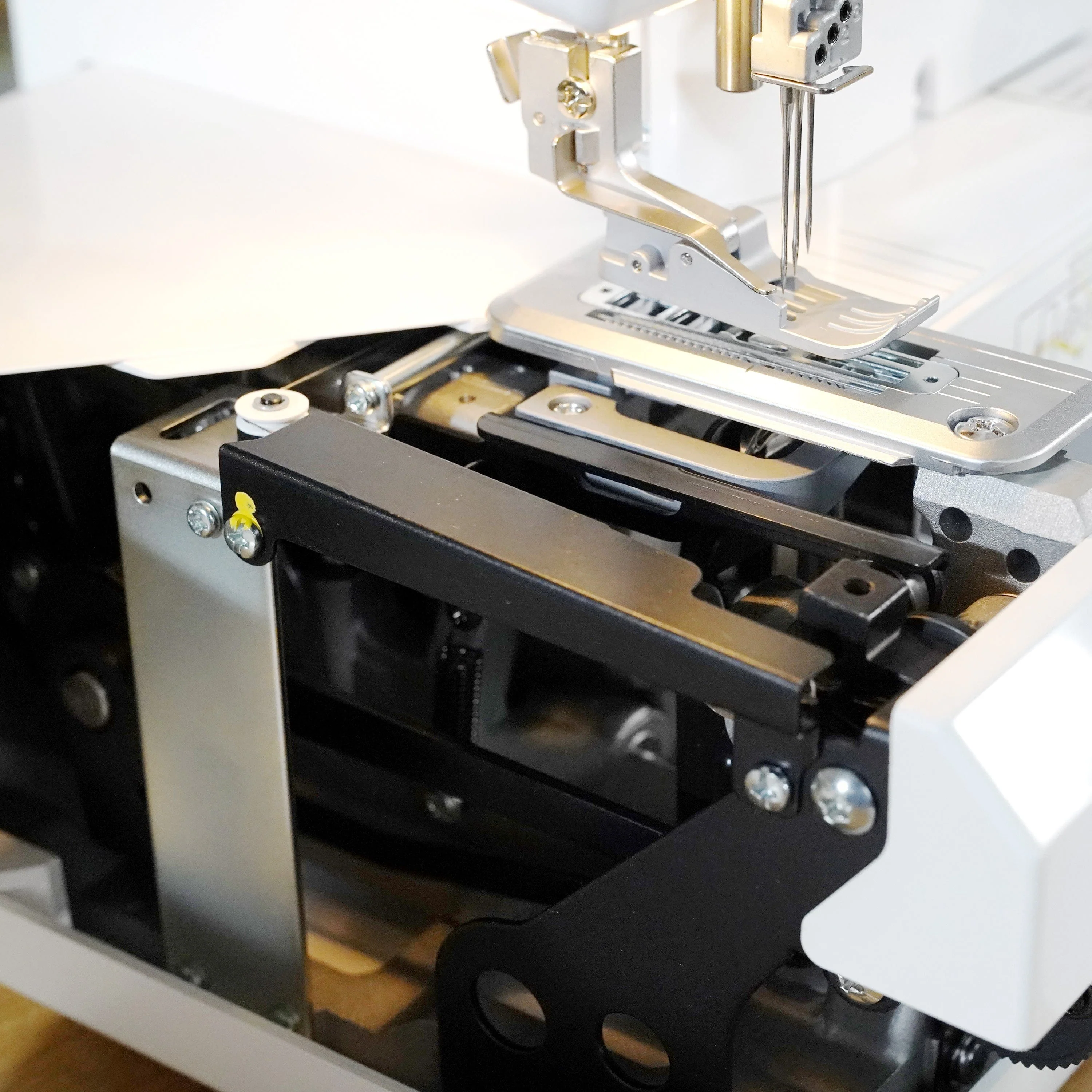 baby lock Cover Stitch Machine - Image 23