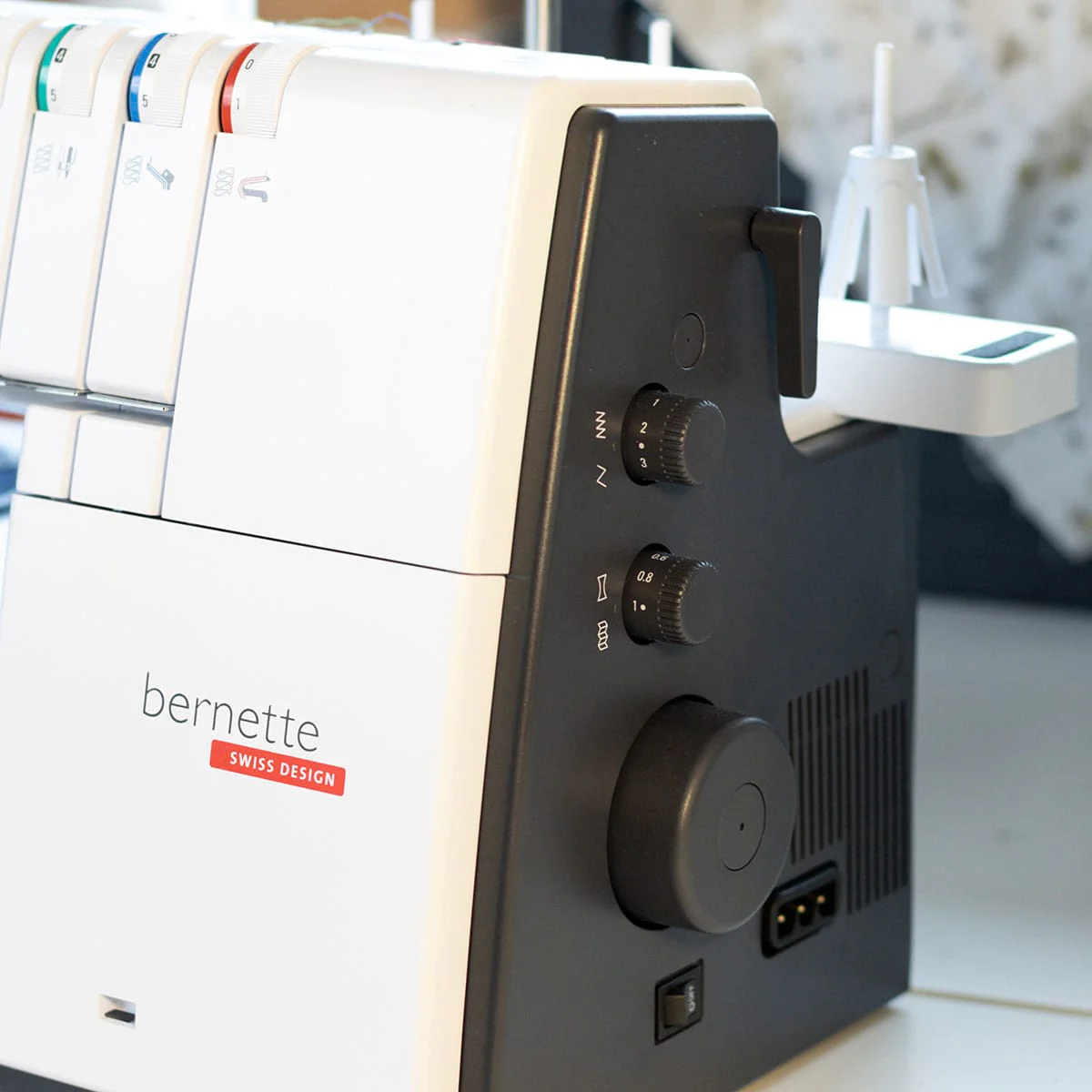 Bernette B64 Airlock Overlocker Machine - Image 5