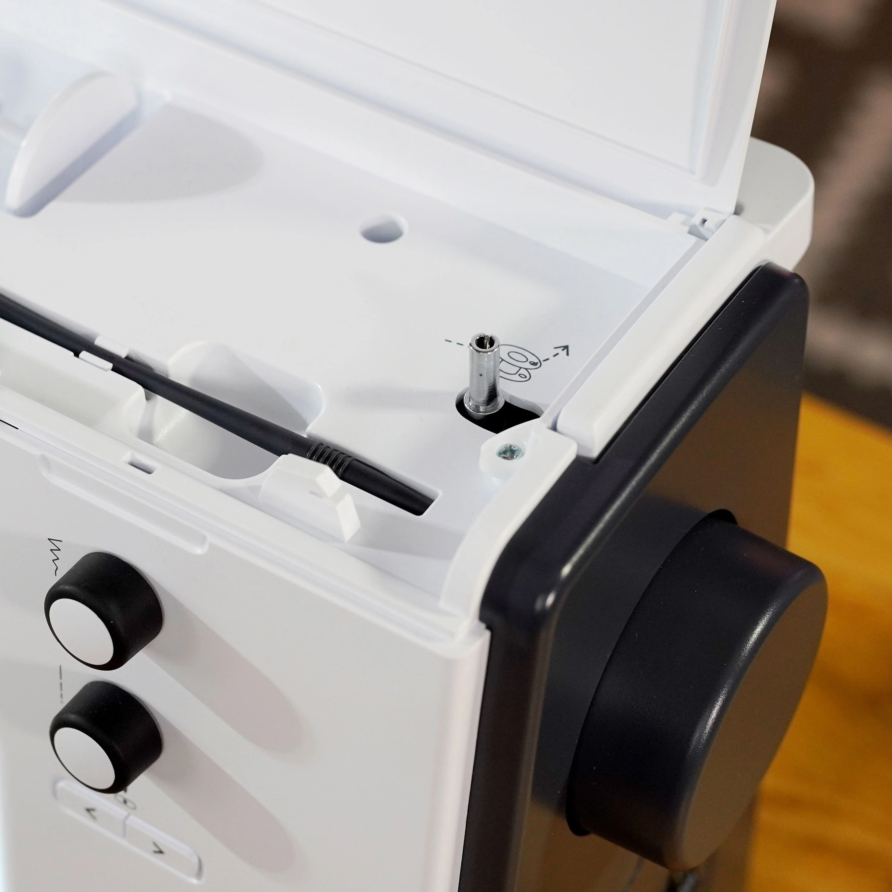 Bernette B77 Sewing Machine - Image 16