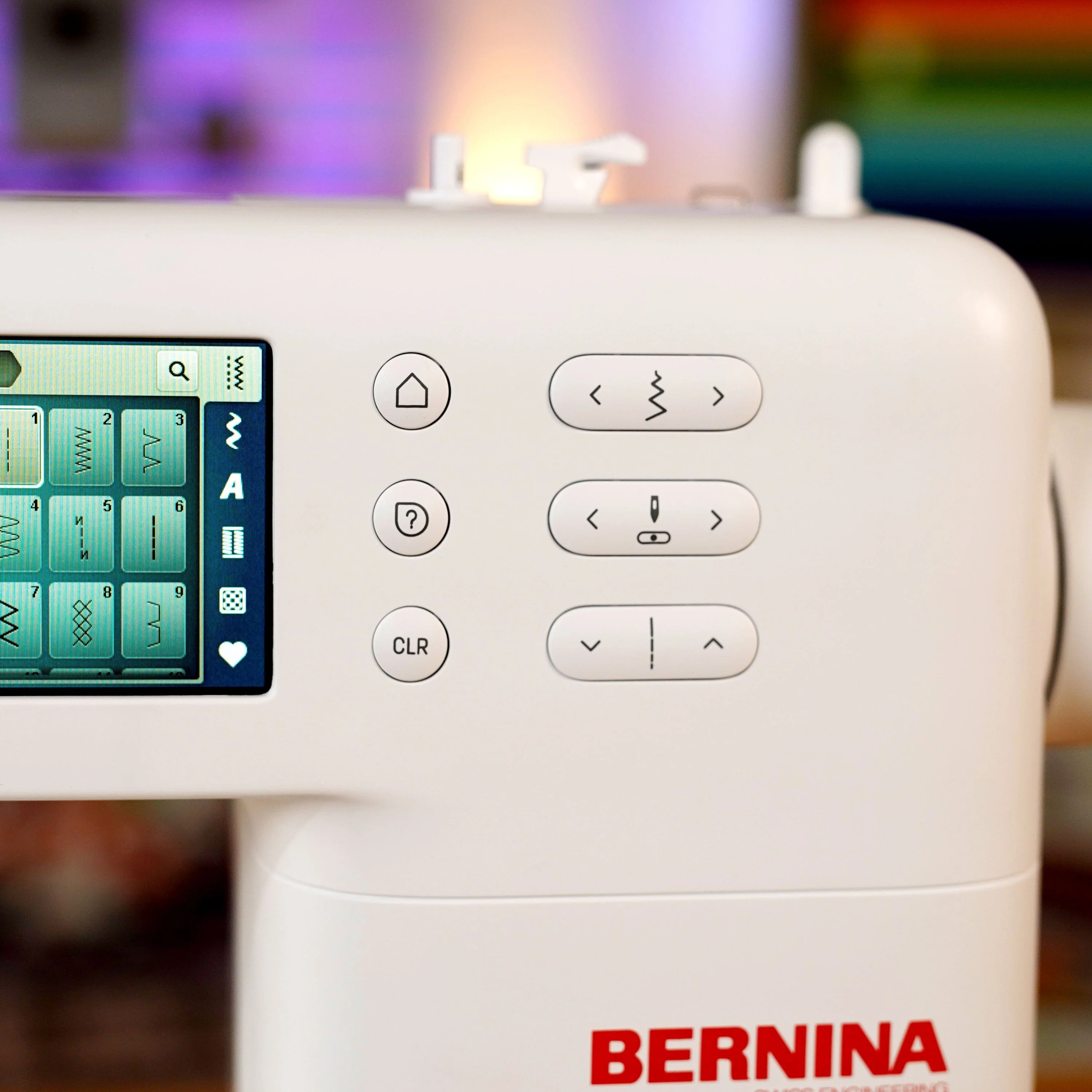 Bernina 325 Sewing Machine - Image 21