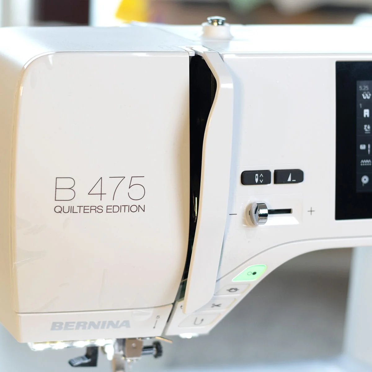 Bernina 475 QE Sewing Machine - Image 19