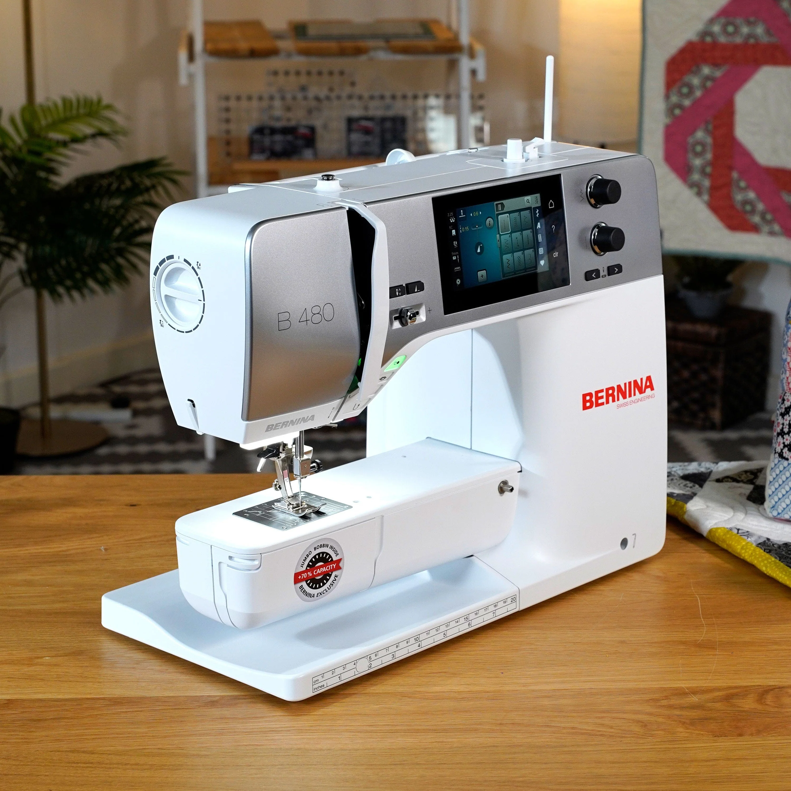 Bernina 480 Sewing Machine - Image 16