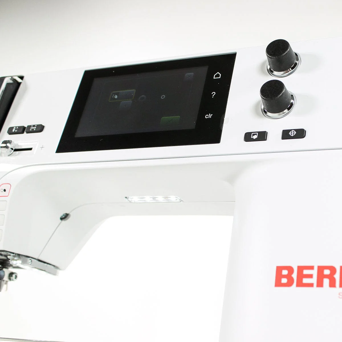 Bernina 500E Embroidery Machine - Image 26