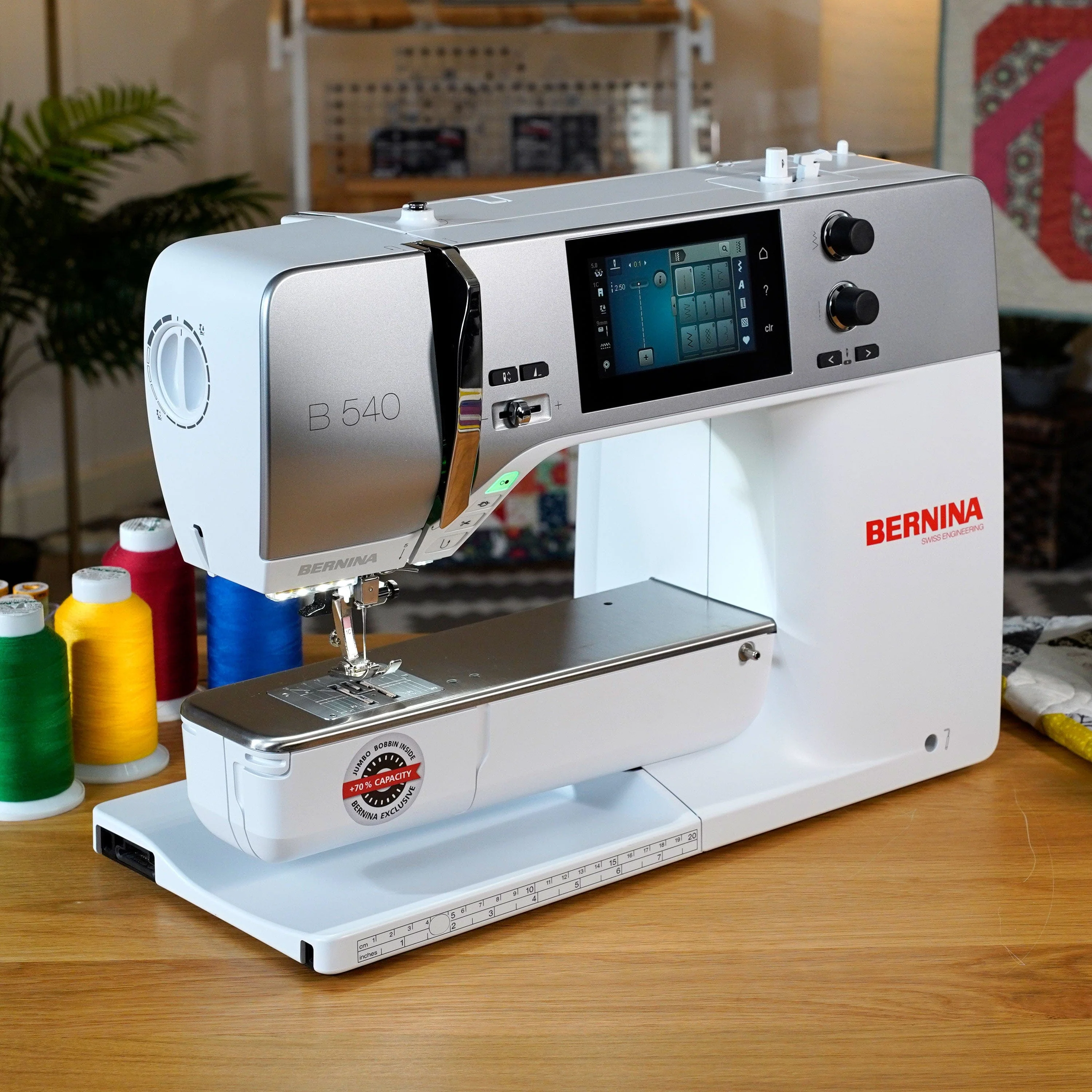 Bernina 540 Sewing Machine - Image 16