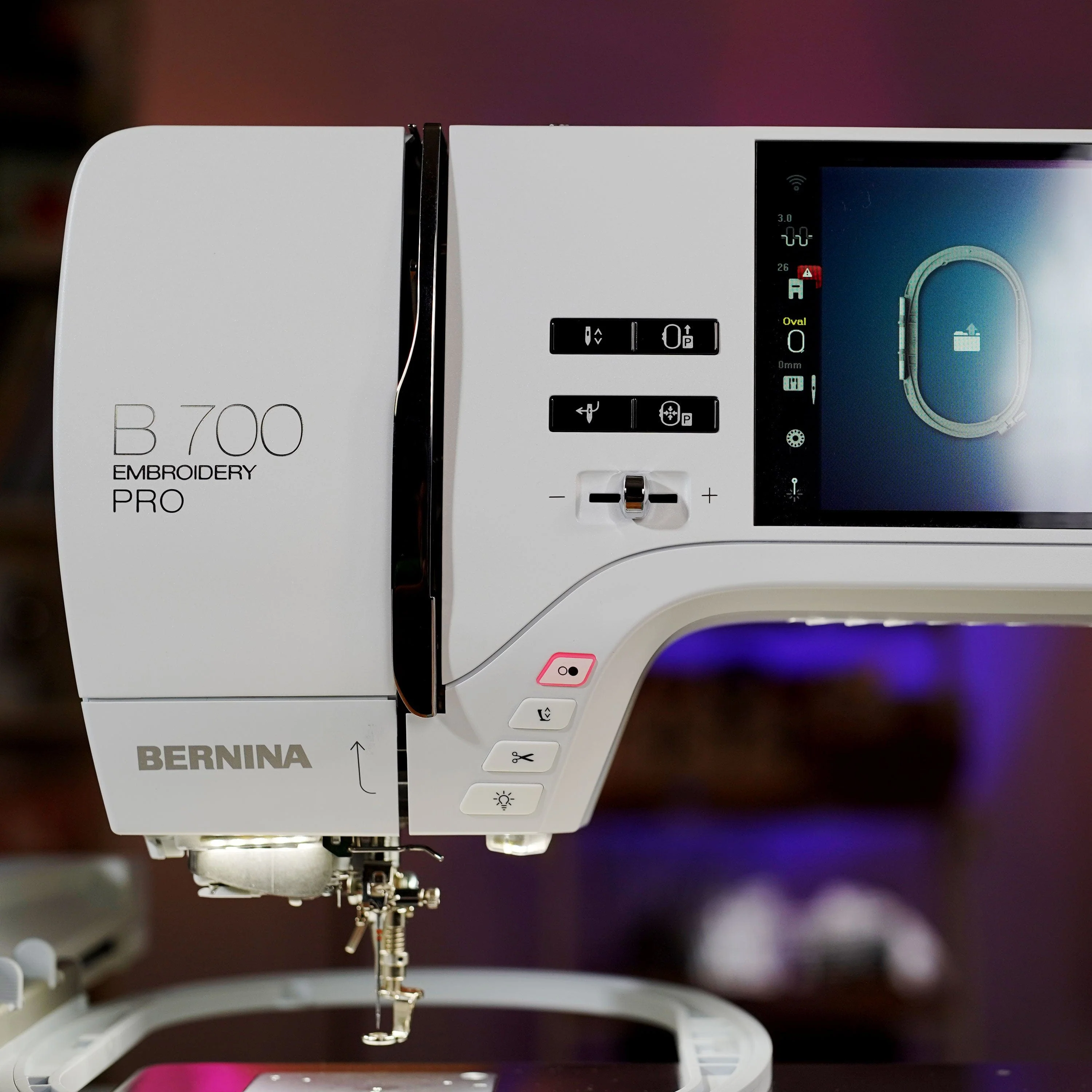 Bernina 700e PRO Embroidery Machine - Image 24