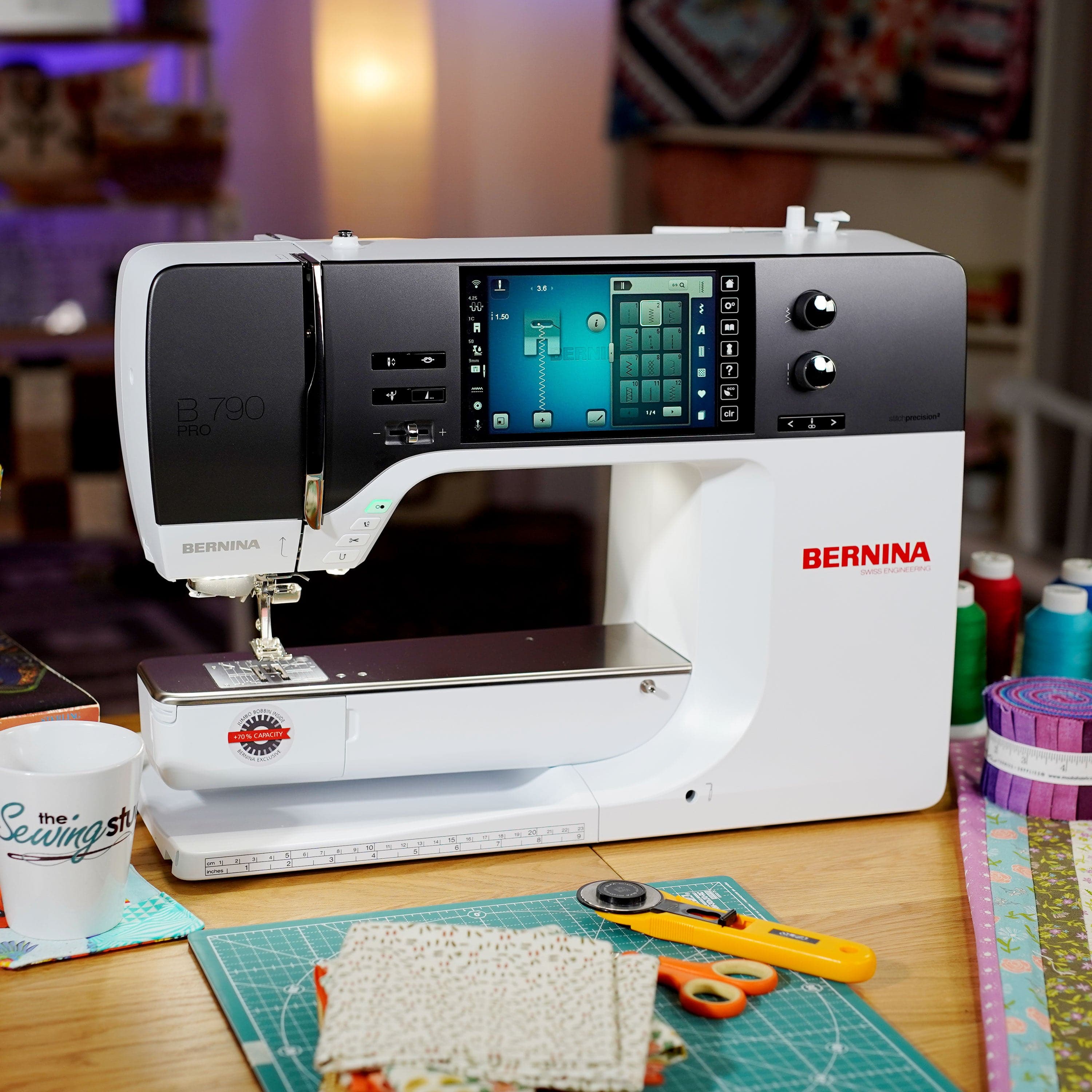 Bernina 790 Pro Sewing Machine - Image 16