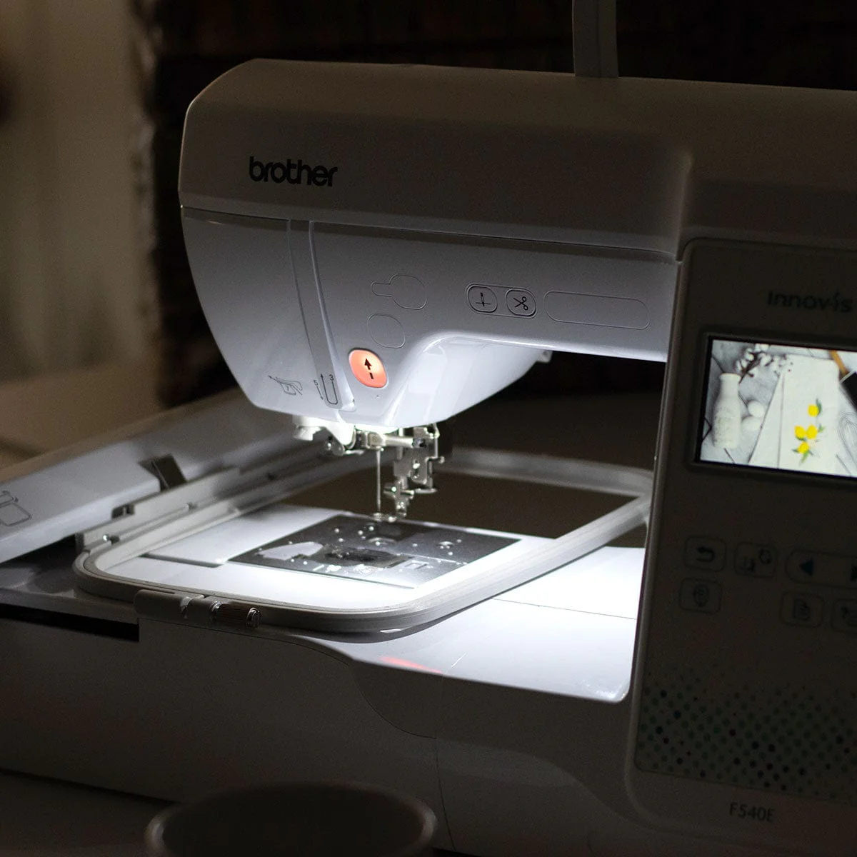 Brother Innov-is F540E Embroidery Machine - Image 15