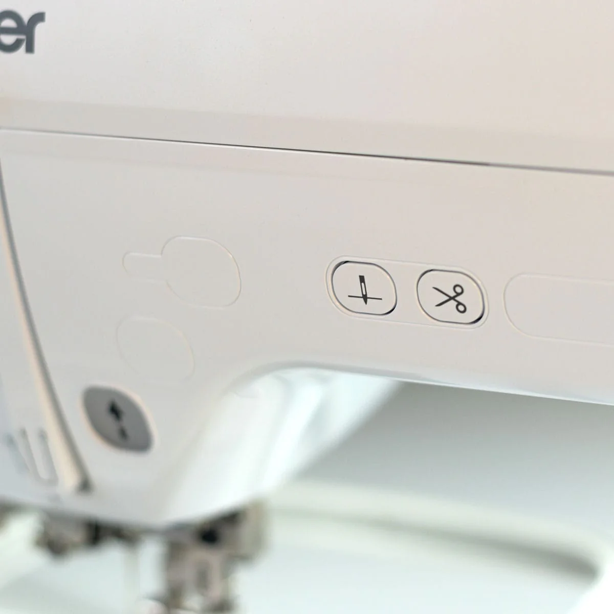 Brother Innov-is F540E Embroidery Machine - Image 17