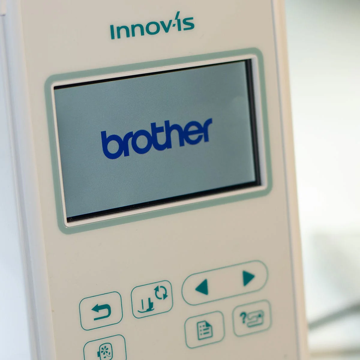 Brother Innov-is F540E Embroidery Machine - Image 21