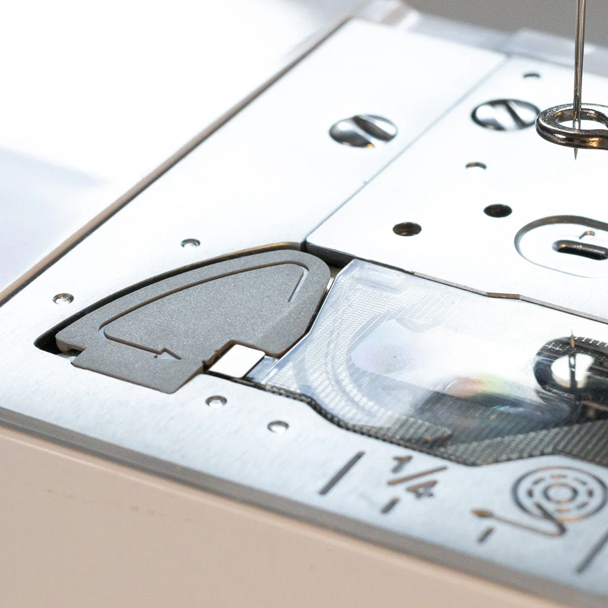 Brother Innov-is NV880E Embroidery Machine - Image 18