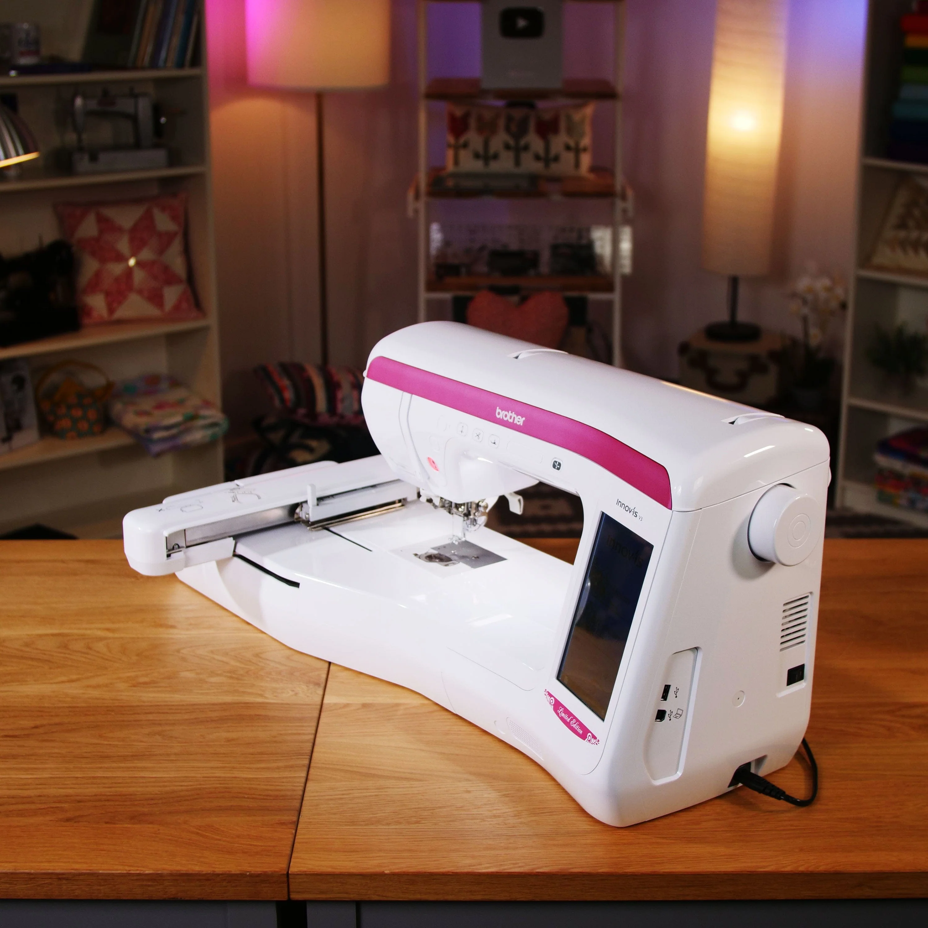 Brother Innov-is V3LE Embroidery Machine - Image 14