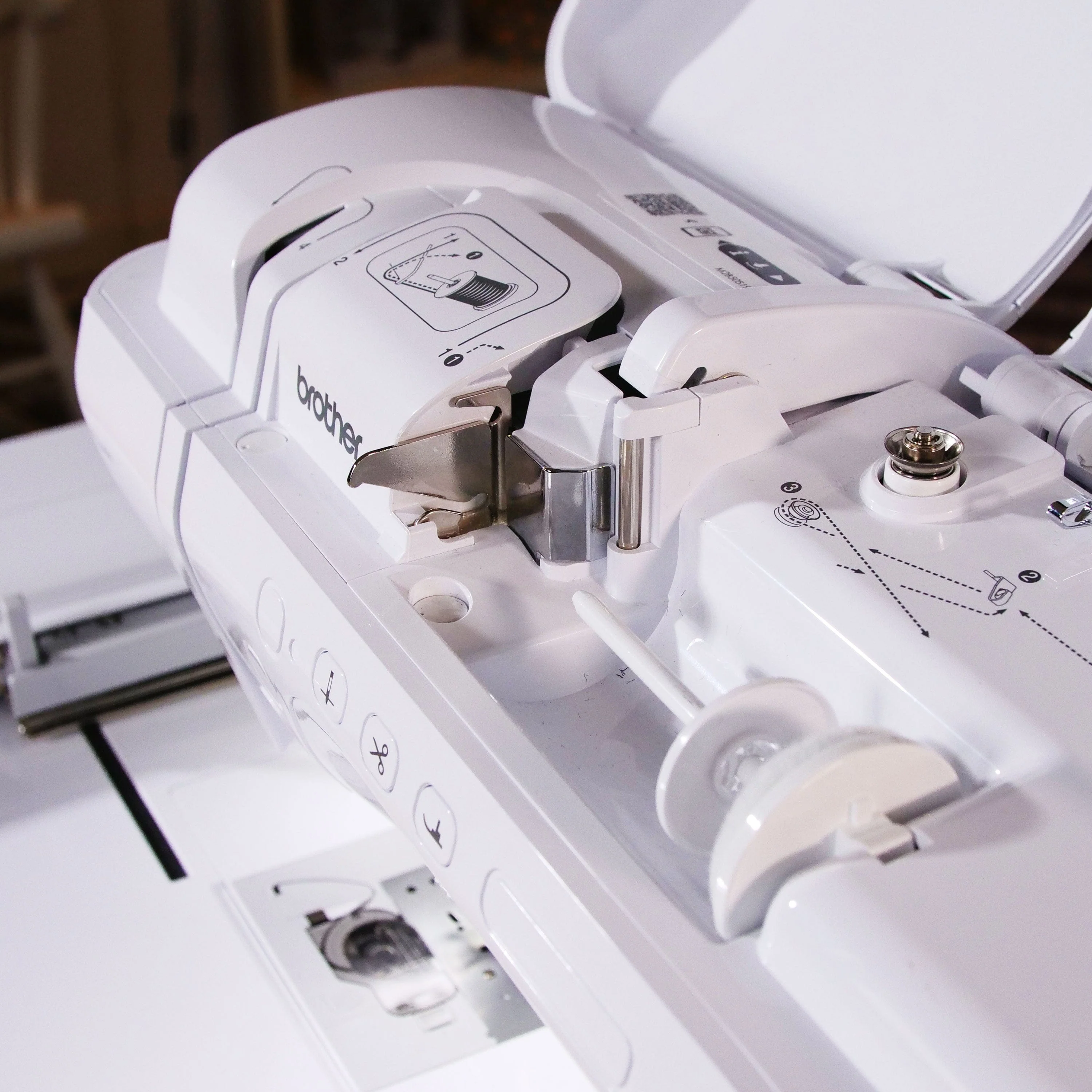 Brother Innov-is V3LE Embroidery Machine - Image 19