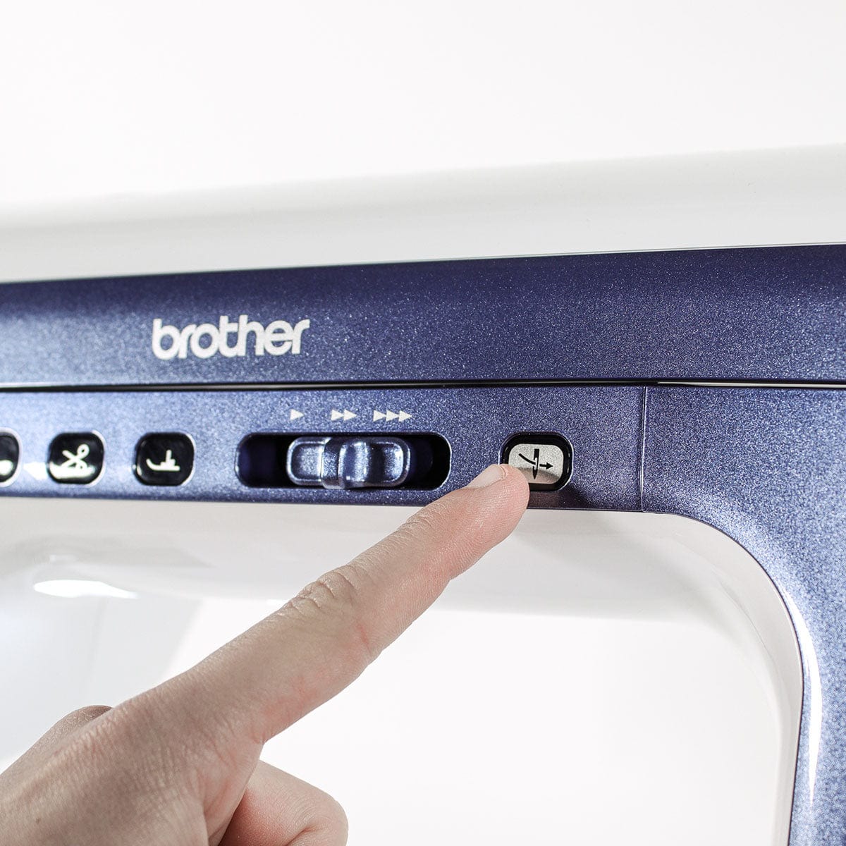 Brother Innov-is V5LE Sewing & Embroidery Machine - Image 16