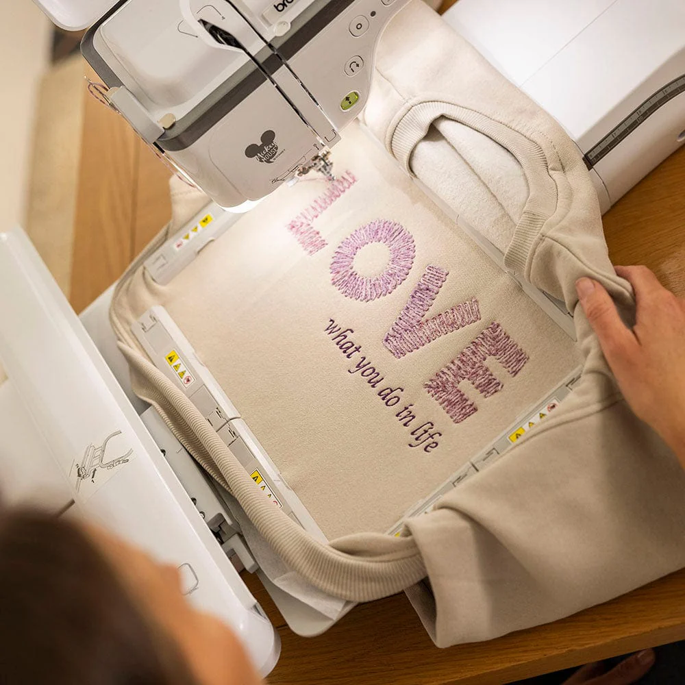 Brother Innov-is XE2 Embroidery Machine Ex Demonstration Model - Image 5