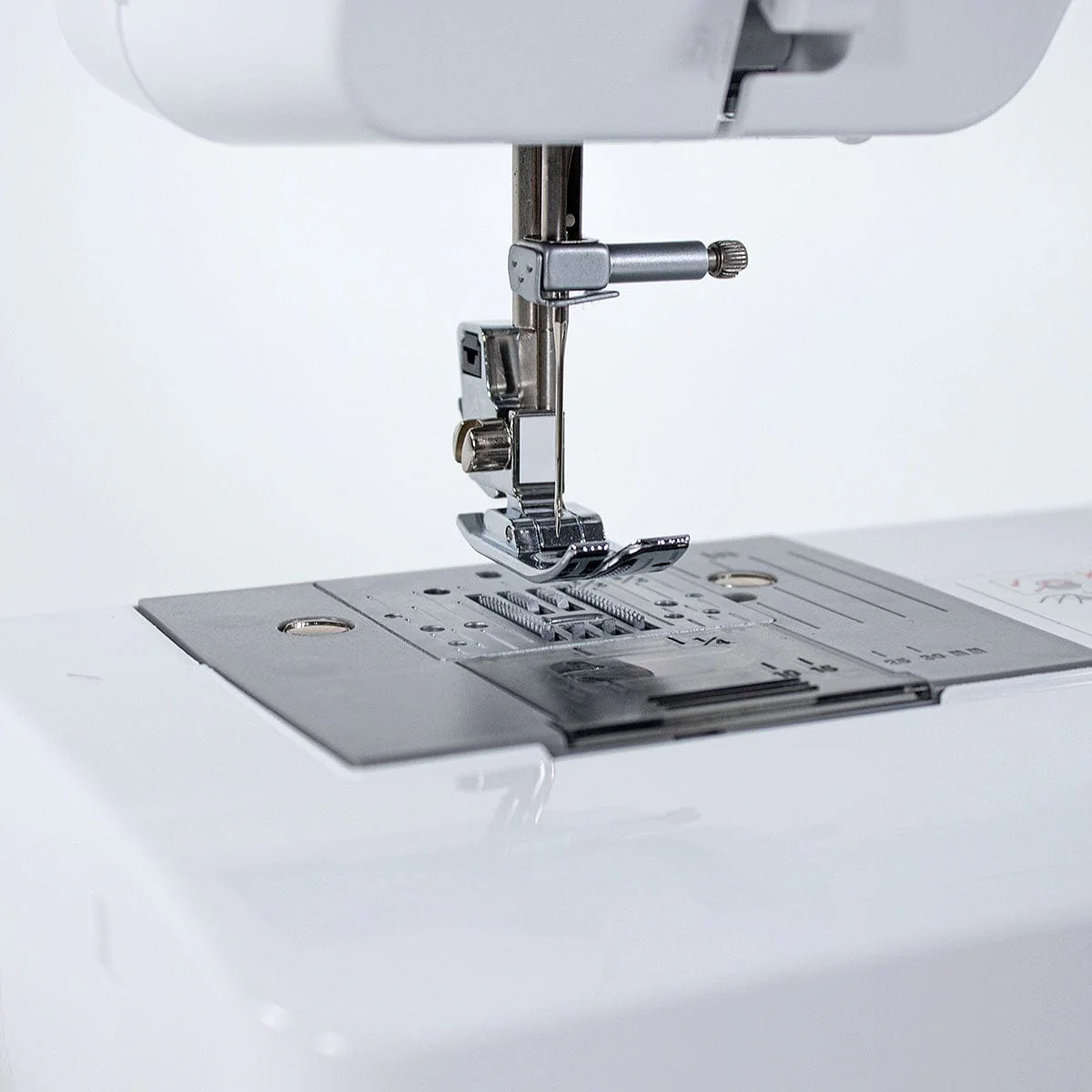 Brother LX17 Sewing Machine - Image 10