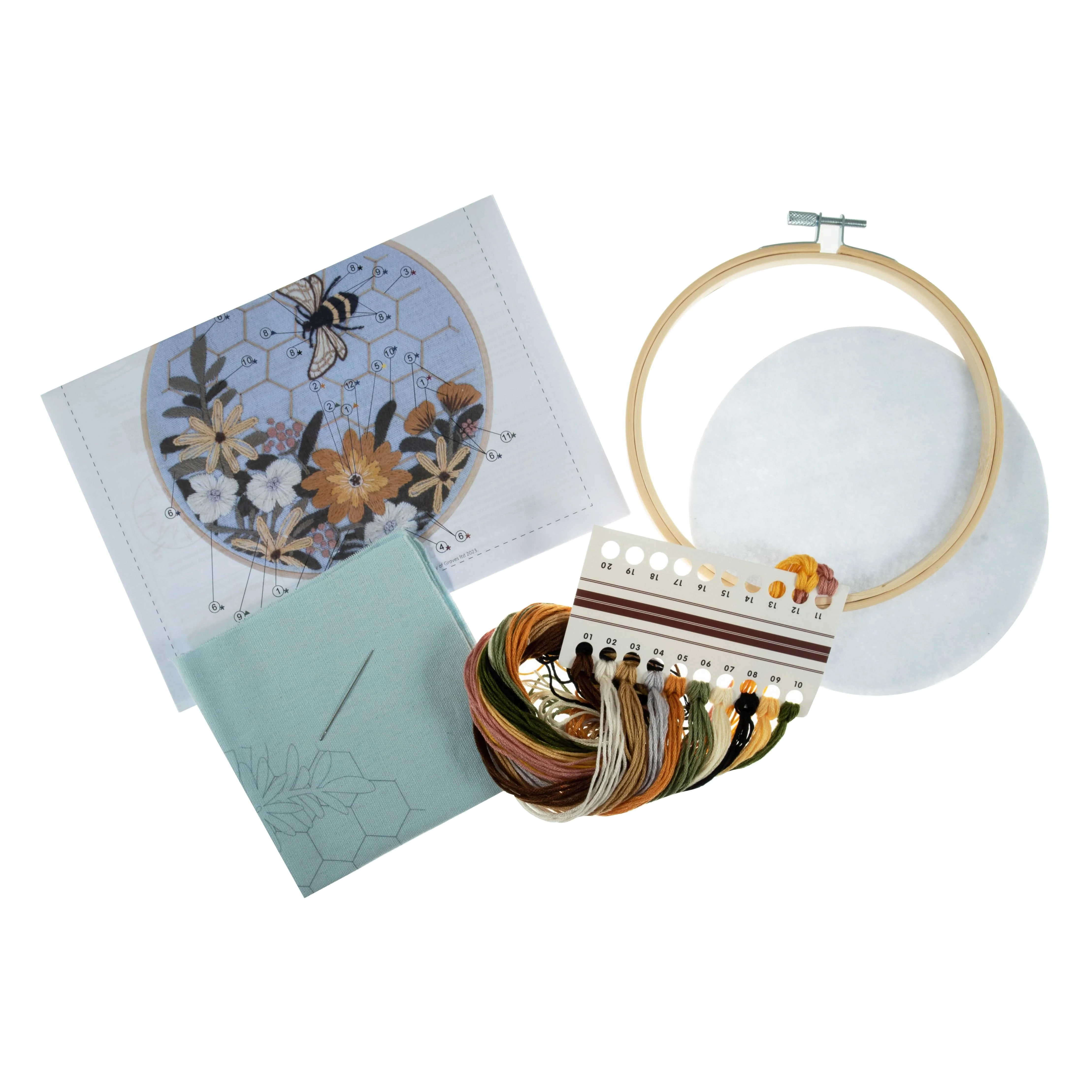 Embroidery Hoop Kit Bee - Image 2