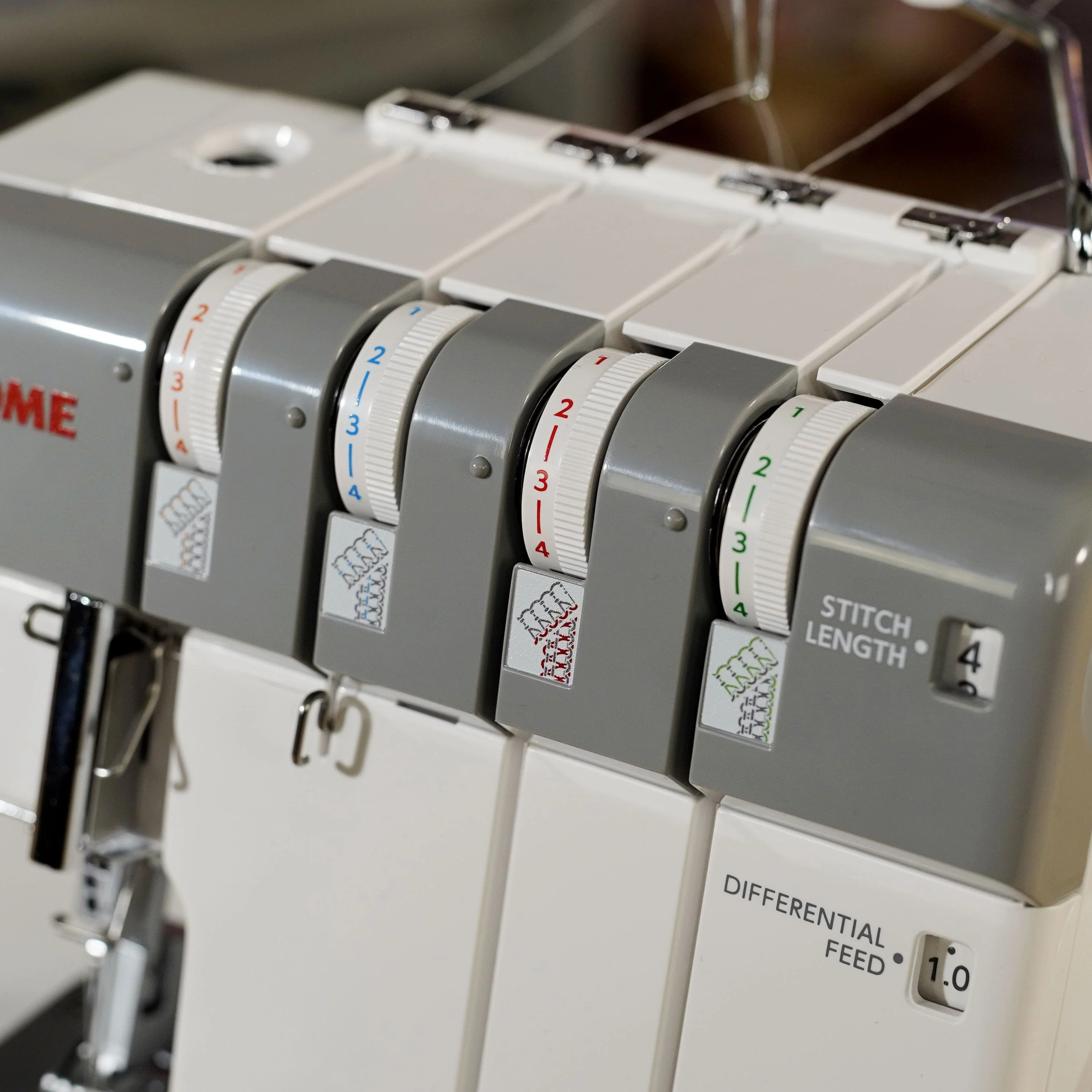 Janome MyLock 654D Overlocker - Image 10