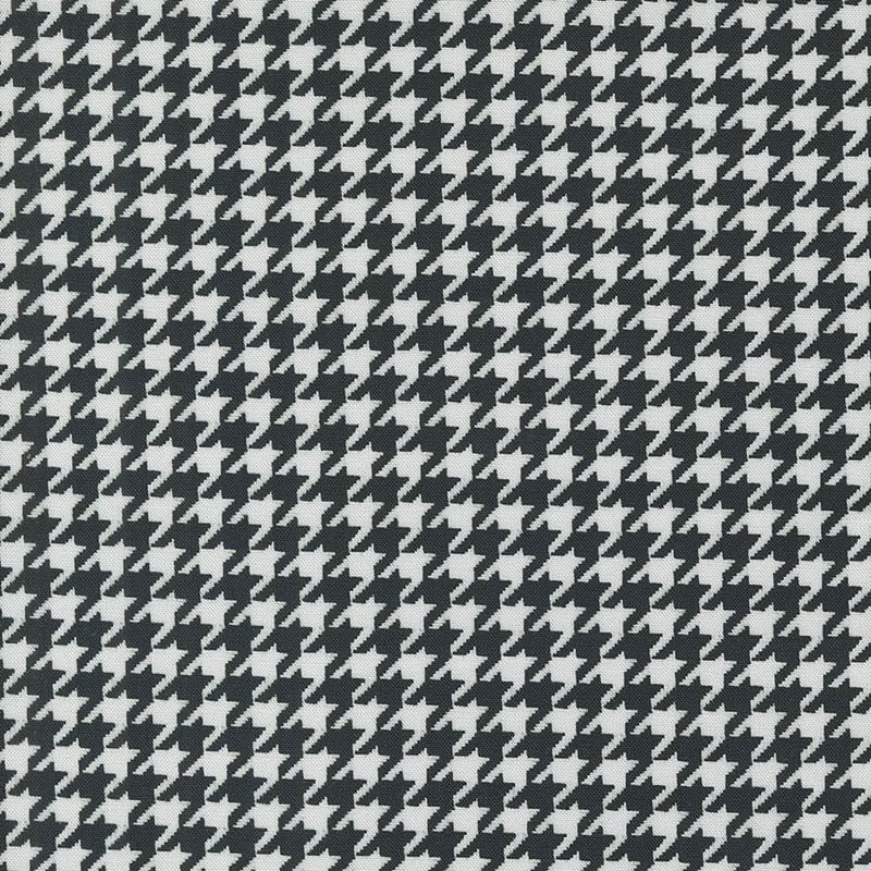 Moda Sable Swan Fabric - Image 22