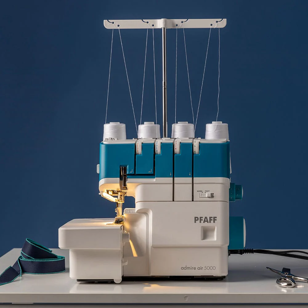 Pfaff Admire Air 5000 Overlocker - Image 3