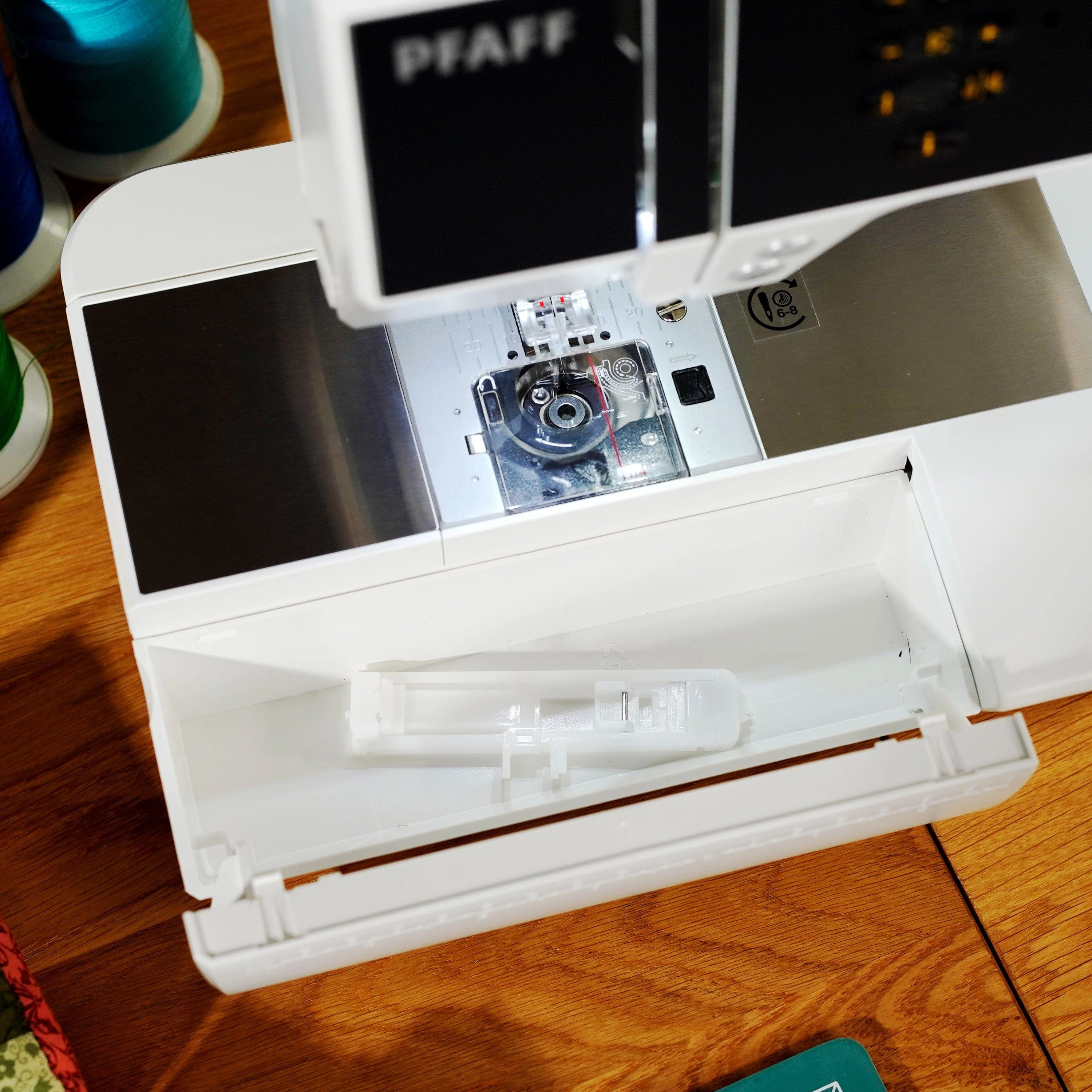 Pfaff Passport 2.0 Sewing Machine - Image 13