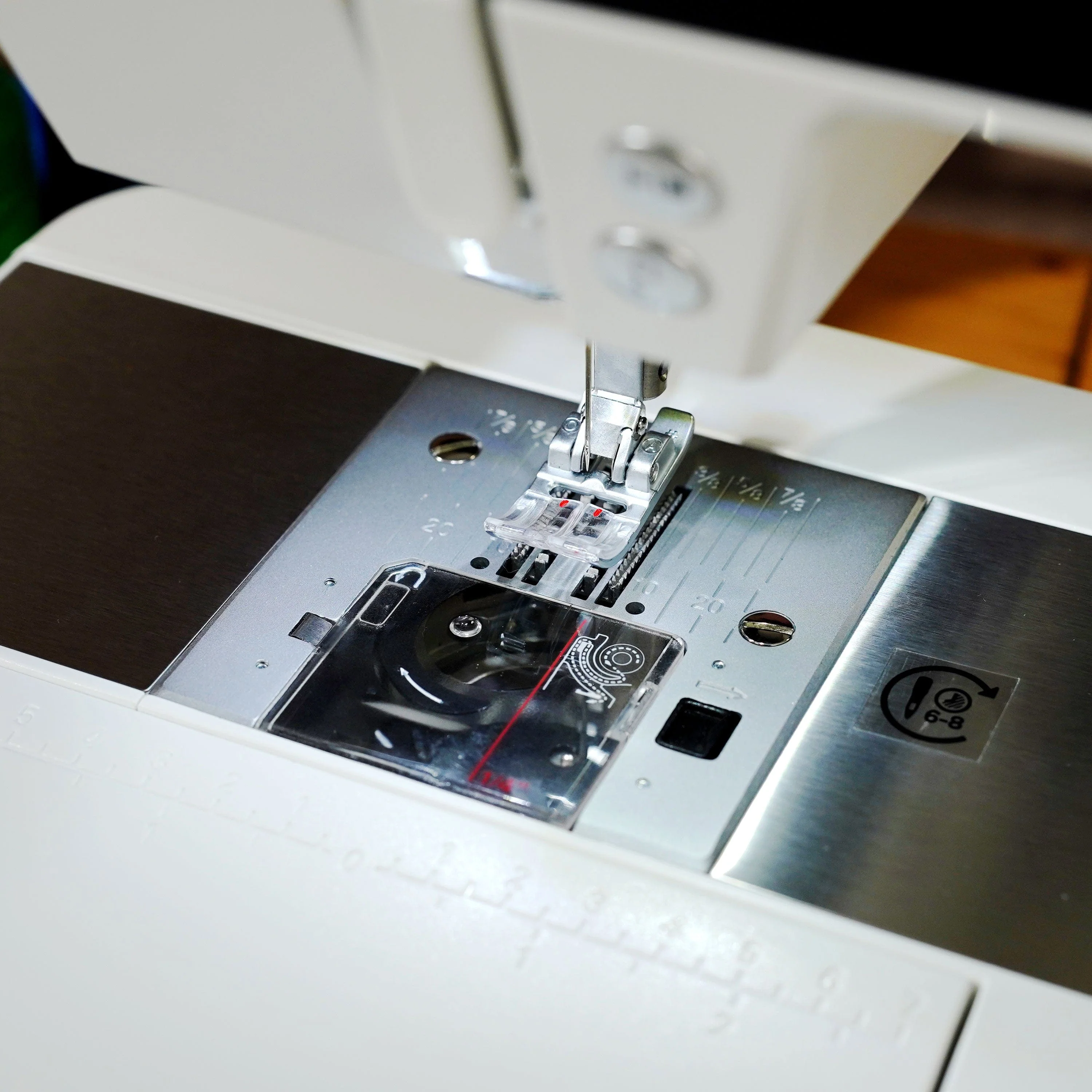 Pfaff Passport 2.0 Sewing Machine - Image 5