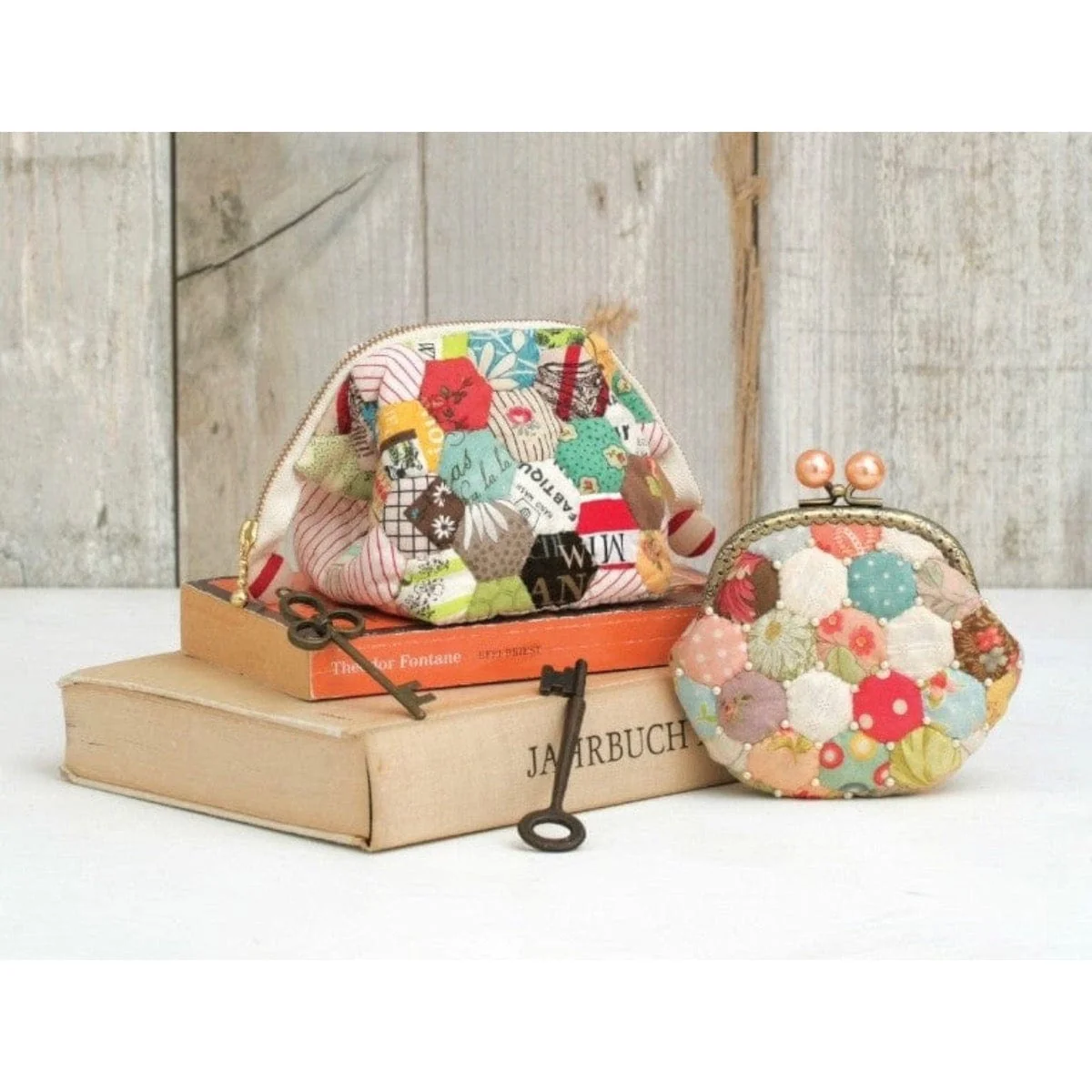 Quilted Bags & Gifts: 36 Classic Quilting Projects by Akemi Shibata - Image 2