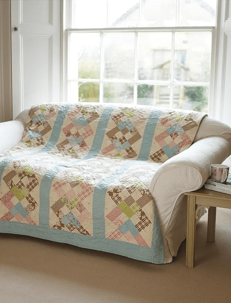 The Best of Jelly Roll Quilts By Pam and Nicky Lintott - Image 12